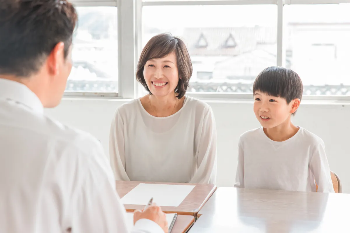 生徒・保護者・講師の三位一体指導
